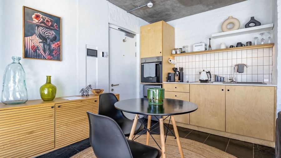 0 Bedroom Property for Sale in Sea Point Western Cape